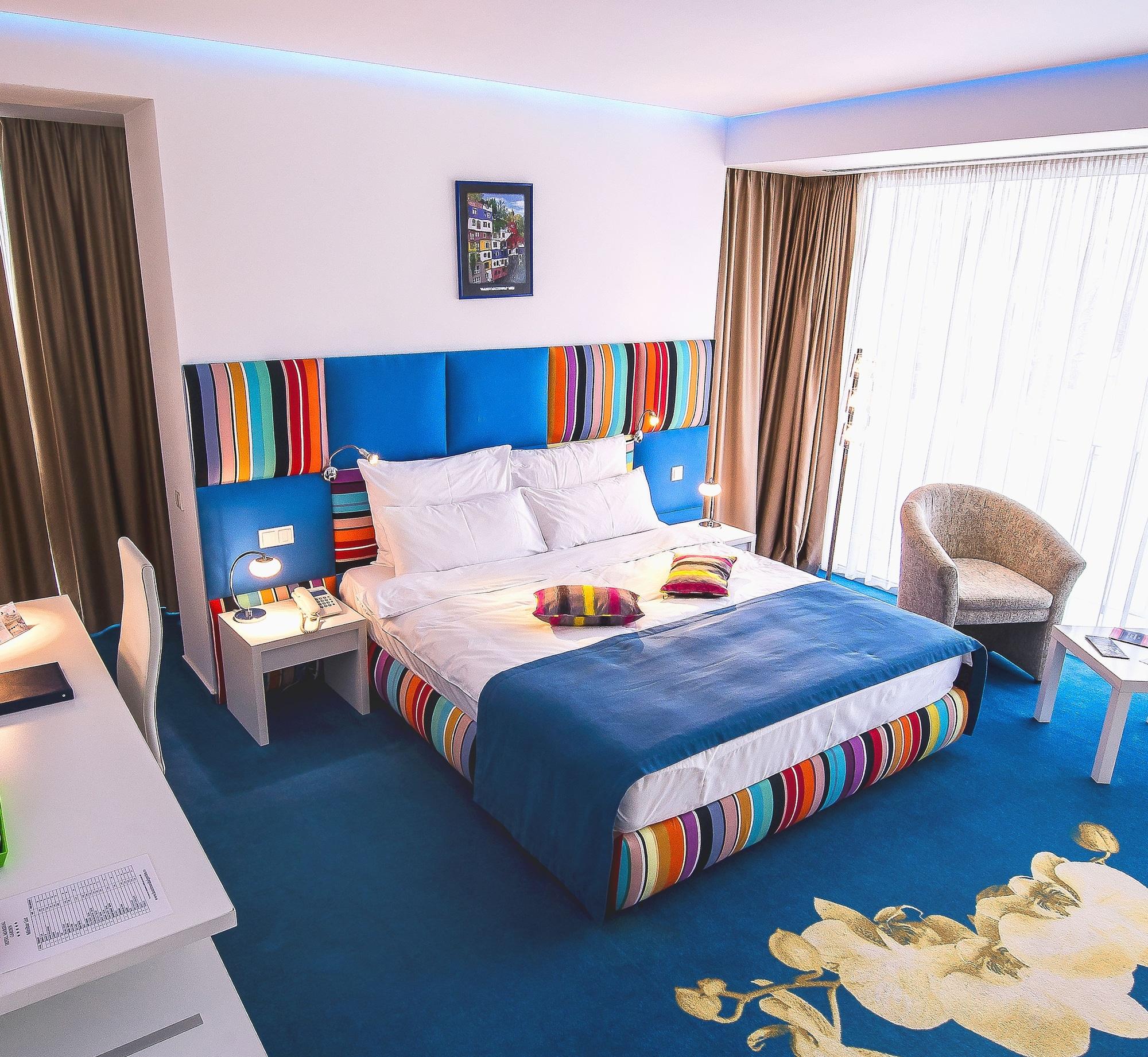 Marshal Garden Hotel Bucureşti Ngoại thất bức ảnh A room at the hotel